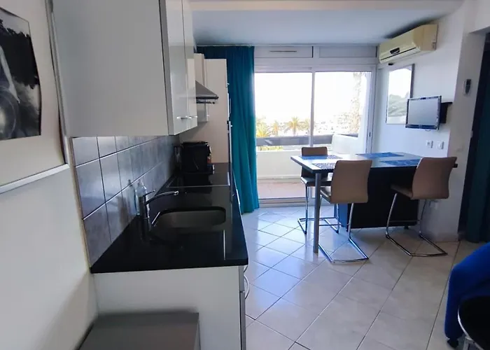 Naturiste Cap D'agde Port Nature 745 * Agde